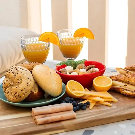 Luri - Three-room Penthouse - Wonderful View Of The Sea - 100 Metres From The - 10 Minutes From Supetar Ferry Port - Free Secured Parking - Facilities Nearby سوتيفان