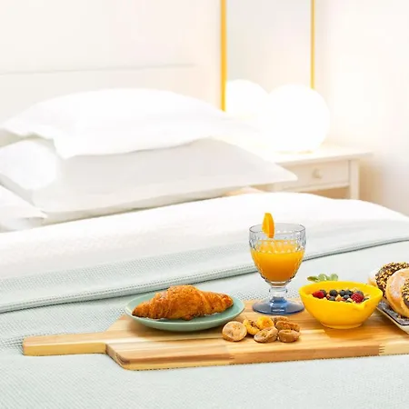 Luri - Three-room Penthouse - Wonderful View Of The Sea - 100 Metres From The - 10 Minutes From Supetar Ferry Port - Free Secured Parking - Facilities Nearby *